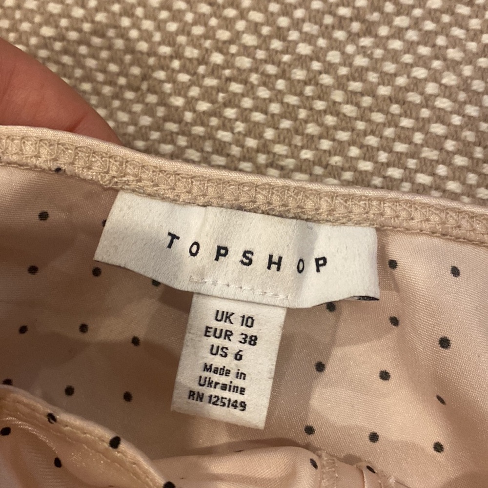 Pink maxi skirt with black polka dots and buttons from TopShop - Picture 3 of 6